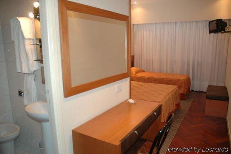 Hotel Napoleon Buenos Aires Zimmer foto